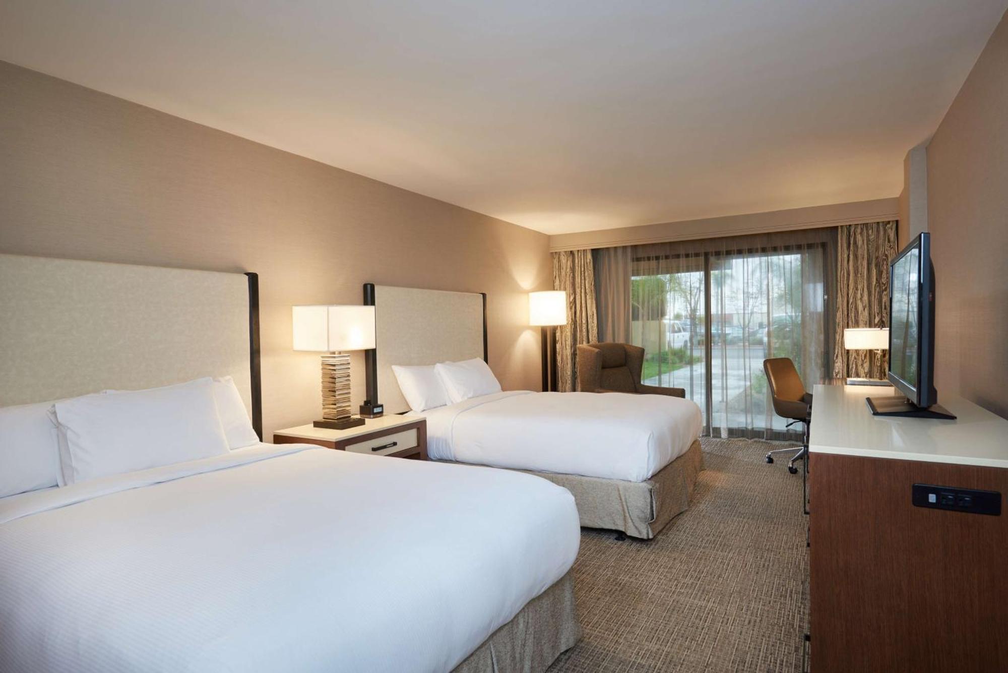 Doubletree By Hilton Convention Center 4* Fresno